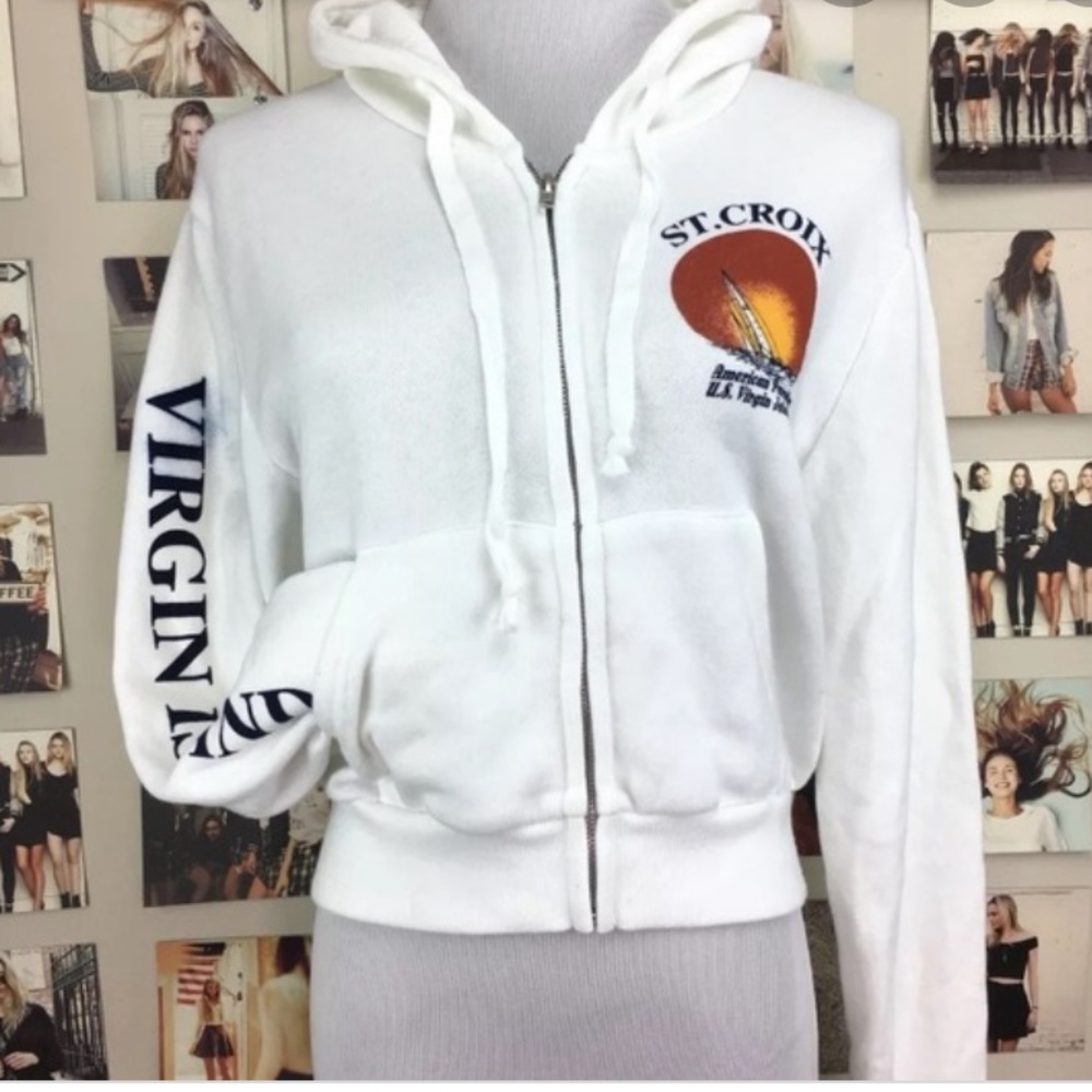 Brandy Melville zip up cropped sweatshirt